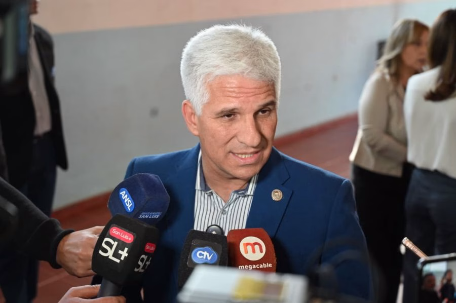 Poggi: “No podemos funcionar sin presupuesto como país”