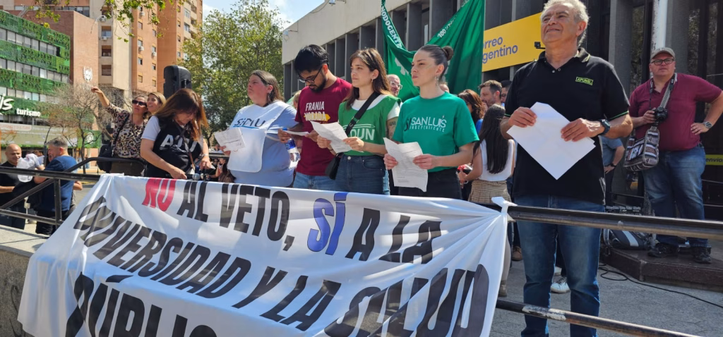 Finalizó la tercera Marcha Federal Universitaria contra el veto a la Ley de Financiamiento Universitario - imagen destacada