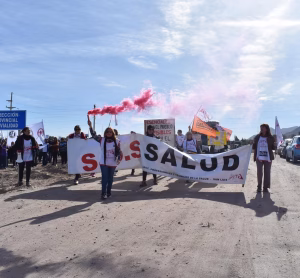 Profesionales de la salud volvieron a manifestarse por salarios, estabilidad y jubilaciones dignas