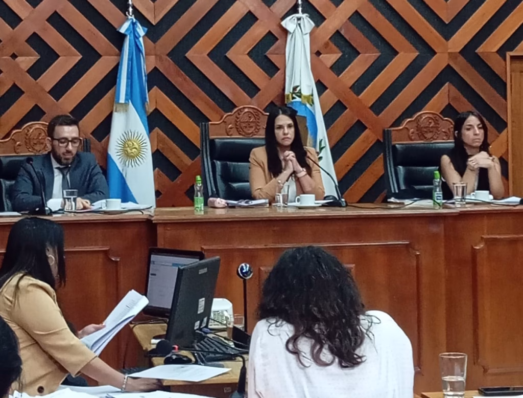 Comenzó el juicio contra la policía acusada de matar a sus dos hijos - imagen destacada