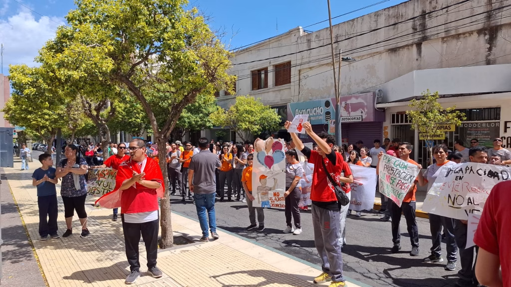 Los Centros de Día volvieron a marchar por las calles de San Luis - imagen destacada