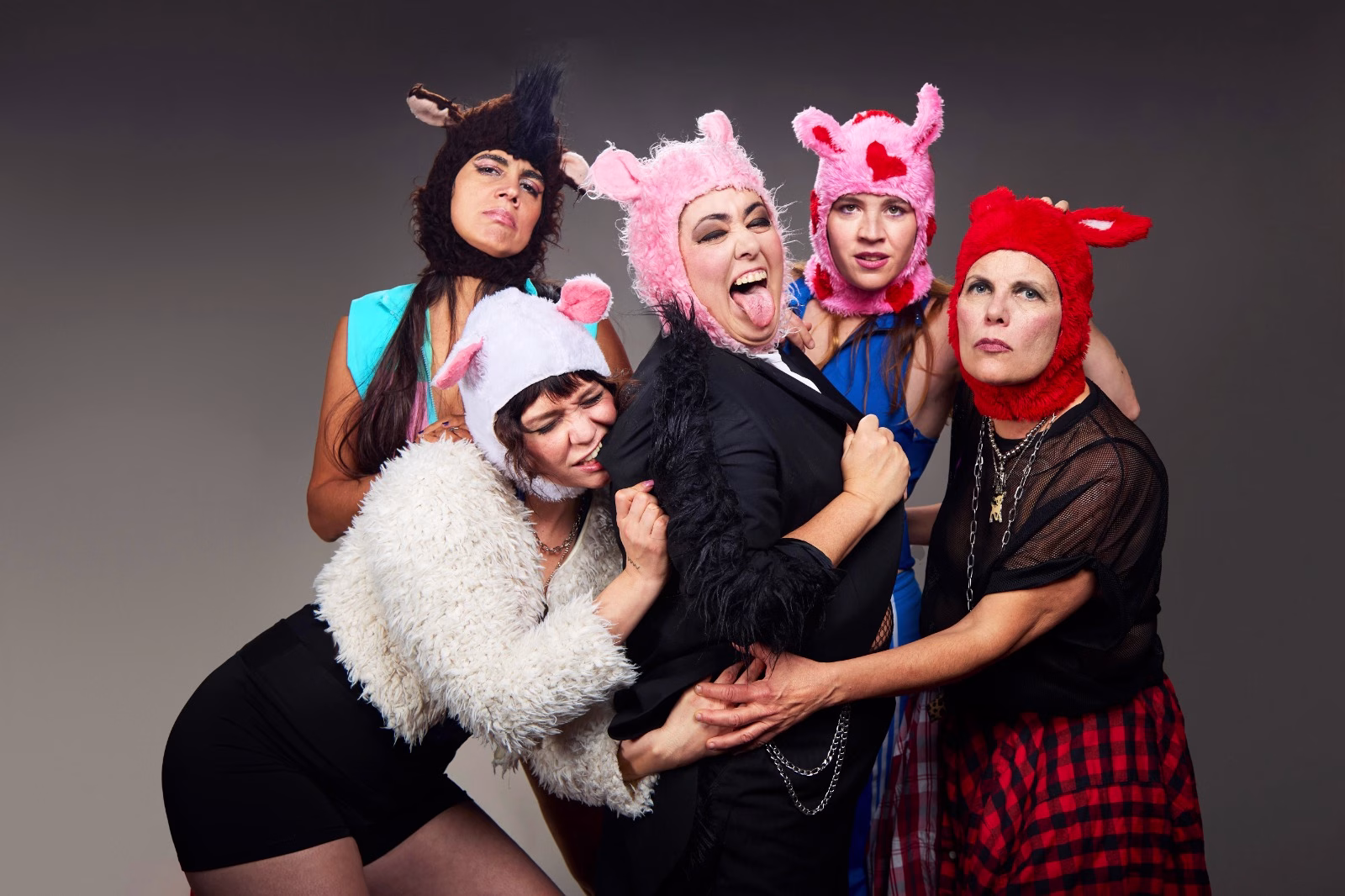 Pequeño Bambi presentó su disco “Femme Fontaine – Venganza Peluche” en Rock del País