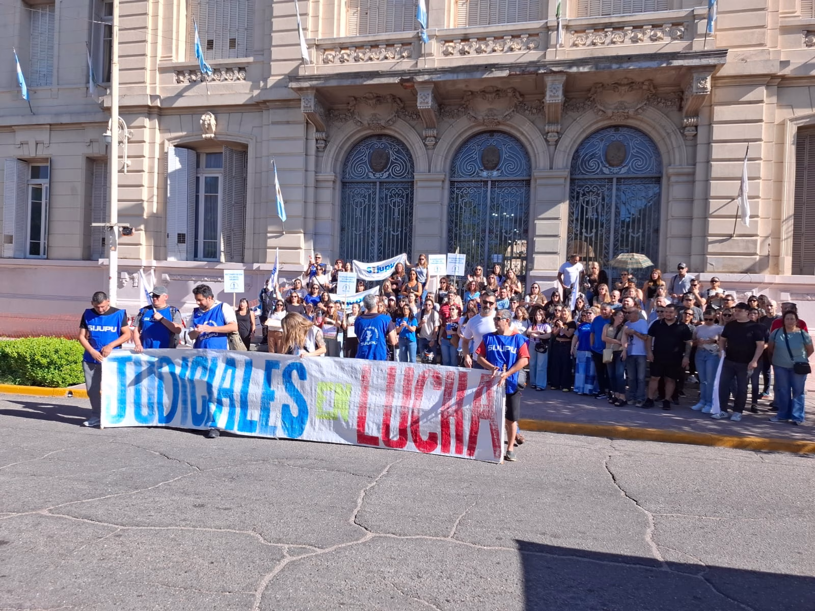 Tercer jornada de paro y protesta de los empleados judiciales