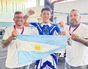 Un adolescente puntano se coronó Campeón Panamericano de Artes Marciales Mixtas en México