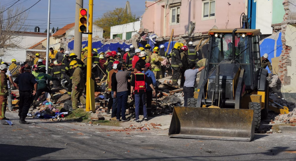 Piden justicia por el joven que murió en el derrumbe de una propiedad en 2020 - imagen destacada