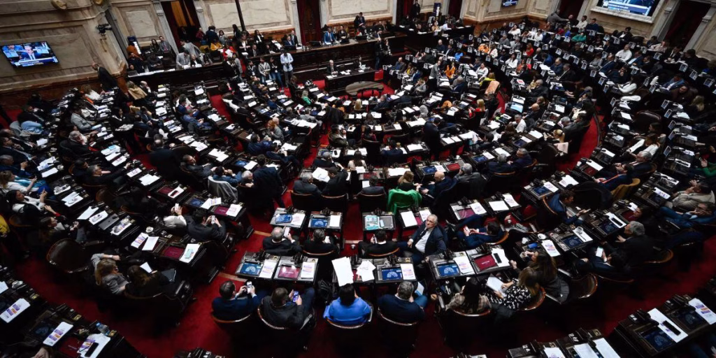 Diputados rechazó derogar la Ley de Financiamiento Universitario y celebran las universidades públicas - imagen destacada