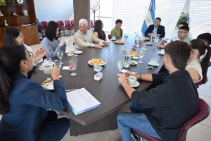 El Gobernador Claudio Poggi anunció la continuidad de la Beca Universal Superior