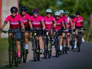 Juana Koslay vivirá la previa del Día de los Enamorados con una bicicleteada y correcaminata
