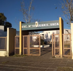 El Ministerio de Educación analiza una denuncia por irregularidades en una escuela de Alto Pencoso
