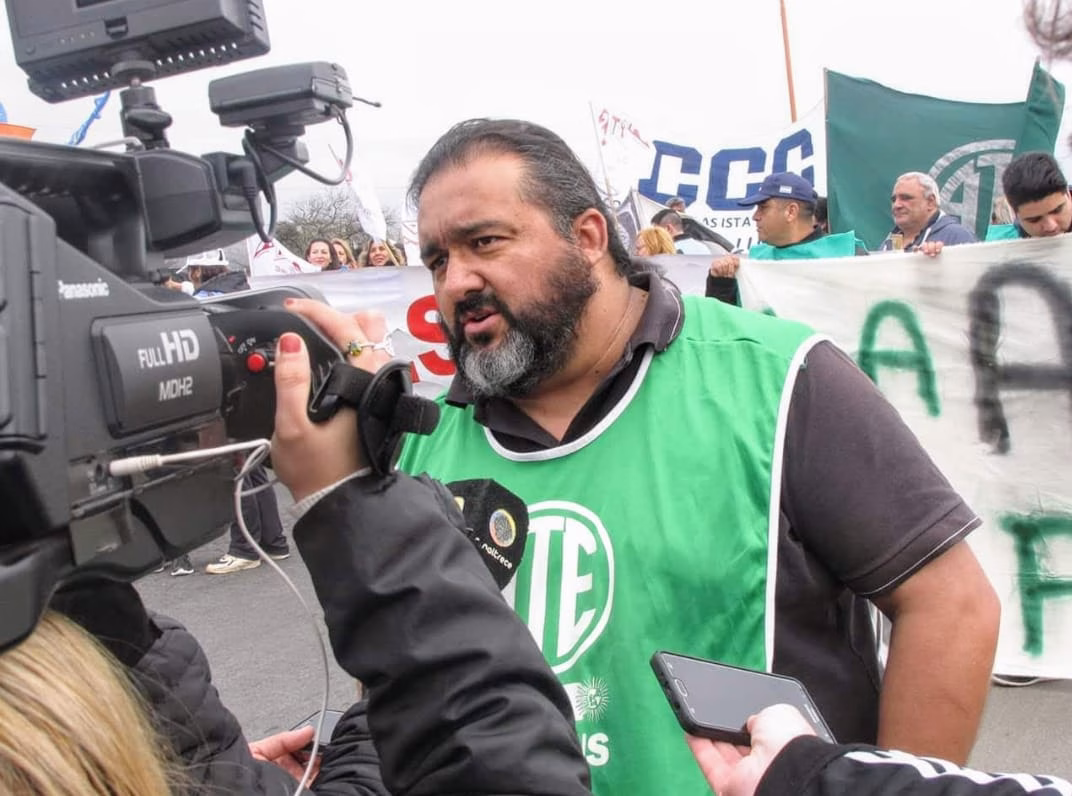 ATE rechazó la oferta salarial del Gobierno por “insuficiente” y UPCN la aceptó