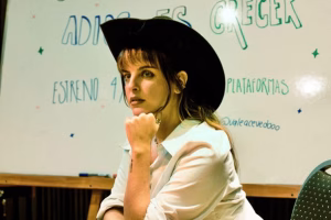 Vale Acevedo presentó en Rock del País “Adiós”, single adelanto de su próximo disco