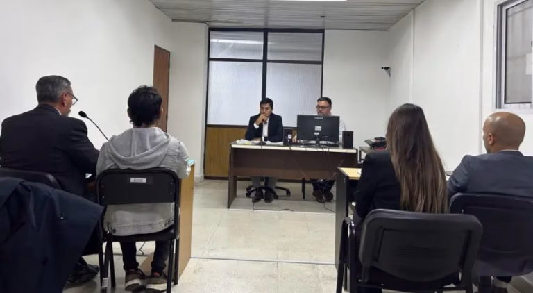 Imputaron al barbero Nicolás Pérez por una estafa piramidal que superaría los $100 millones