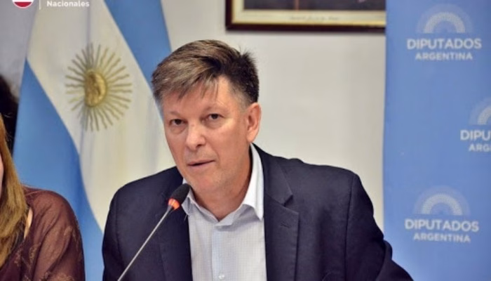 José Riccardo anunció que presentará un recurso de amparo por incumplimiento de la carta orgánica de la UCR - imagen destacada