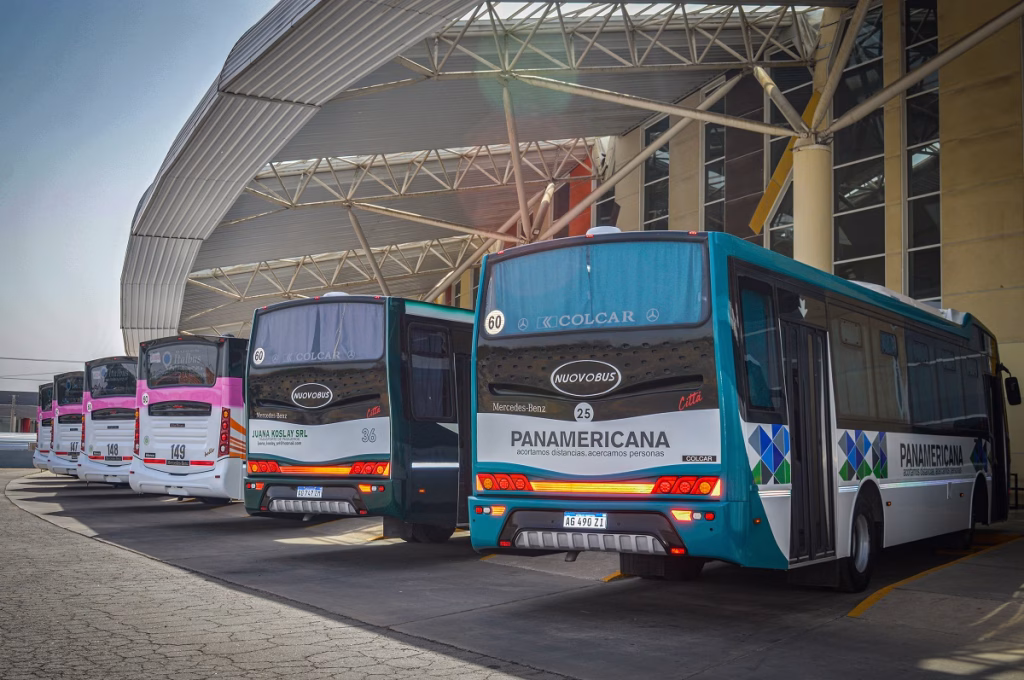 La UTA levantó el paro tras un acuerdo con empresas del transporte interurbano - imagen destacada