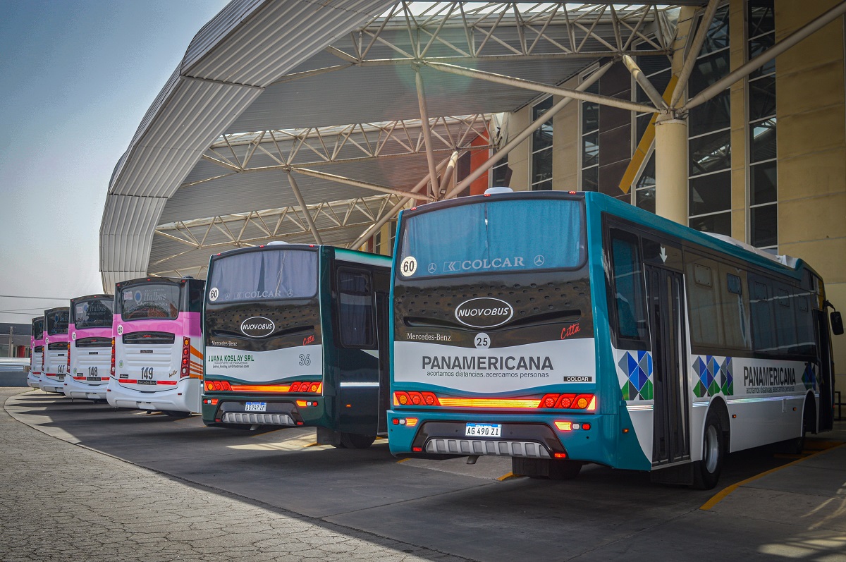 La UTA levantó el paro tras un acuerdo con empresas del transporte ...