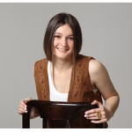 Maggie Cullen presenta «Décimas» en el Auditorio Mauricio López
