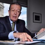 Olmos Gaona advirtió que la deuda externa es “el principal condicionante” del futuro argentino y cuestionó la política económica