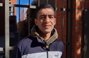 Un vendedor ambulante de San Luis pide ayuda para evitar el retiro de su medidor de luz