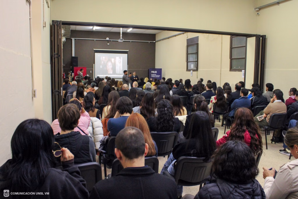 Se realizó el primer conversatorio de la reforma de la Constitución de San Luis - imagen destacada