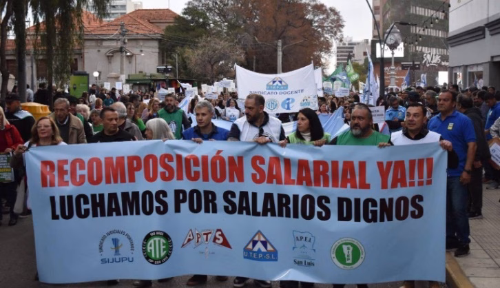 El Frente Intersindical convoca a movilización y panfleteada por situación salarial de los estatales - imagen destacada